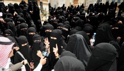 جامعيات سعوديات يشعلن مواقع التواصل الاجتماعي لهذا السبب!