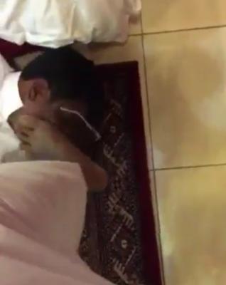 الشرطة السعودية تكشف هوية المعتدي في فيديو "الاعتداء" على "زمزوم"
