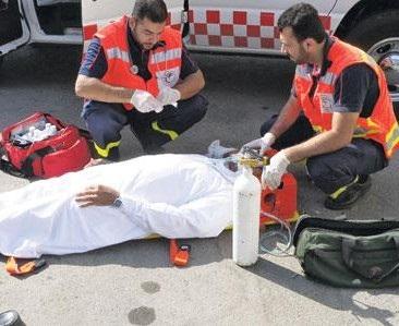 مغترب يمني يموت دهساً بسيارة سعودي في منطقة بيشة