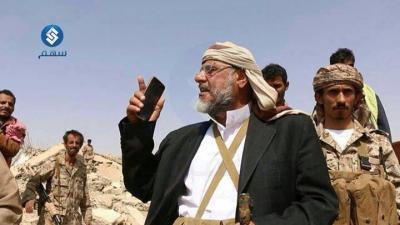 شاهد ماذا قال الشيخ الحسن أبكر من على أنقاض منزله الذي فجّره الحوثيون بالجوف "صورة"