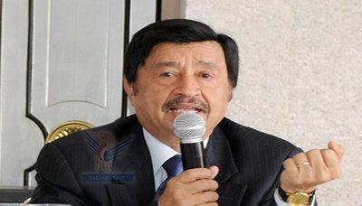 منع وزير سابق من السفر عبر مطار صنعاء وإنزاله من على الطائرة