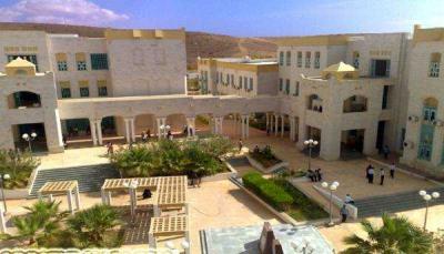 تنظيم القاعدة يجبر رئاسة جامعة "حضرموت" على استئناف الدراسة