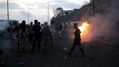 صحيفة دولية : القاعدة وداعش قد يشنان هجمات إرهابية قادمة في عدن