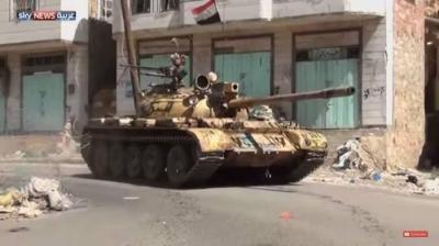 BBC: متحدث عسكري لقوات صالح والحوثيين يعلن سبب انسحابهم من تعز