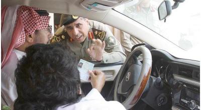 مدير الجوازات السعودية يوجه تحذير للضباط بشأن تمديد تأشيرات الزيارات