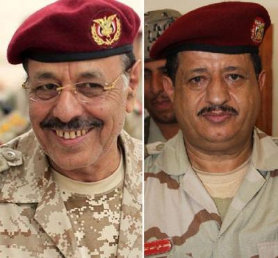 شاهد بالصورة : الفريق علي محسن الأحمر واللواء محمد المقدشي يصلان مأرب