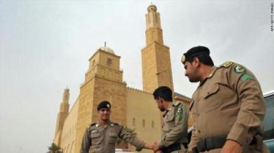 دوريات أمن جدة تطيح بـ يمني بحوزته 3981 حبة كبتاجون