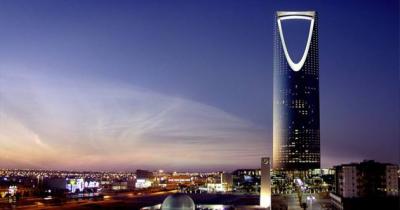 السعوديون والمقيمون على أرض المملكة يترقبون غداً.. إعلاناً تاريخياً من السعودية!