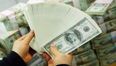 تعرف على سعر صرف الدولار مقابل الريال اليمني واسعار البترول والغاز في العاصمة صنعاء