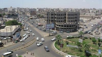 قوات الأمن تداهم مسجداً في عدن وتعتقل خطيبه