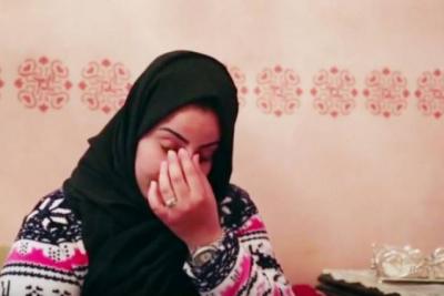 فيديو صادم يكشف تفاصيل طلب تخيير ضابط أمن لفتاة بين النوم معه والرذيلة او سجن زوجها!