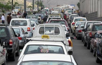 "اخبار الساعة" ينشر اسعار البترول بعد ارتفاعها الجنوني بصنعاء واسباب الازدحام على المحطات