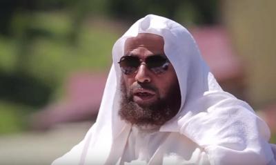 بالفيديو : سعيد بن مسفر لعائض القرني: ليتك مت في الفلبين واسترحنا منك.. والأخير يرد: تريد ان يخلو لك الجو