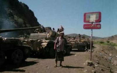 معارك عنيفة شمال لحج والحوثيون يتقدمون نحو قاعدة العند