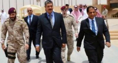 في أول تحرك له عقب إقالته من رئاسة الوزراء: خالد بحاح يصل السعودية