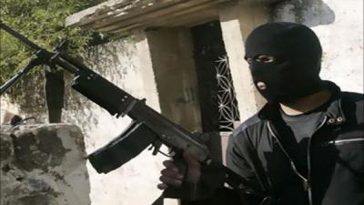 القوات الامنية تلقي القبض على إثنين من أبرز مخططي الهجمات الأرهابية في عدن