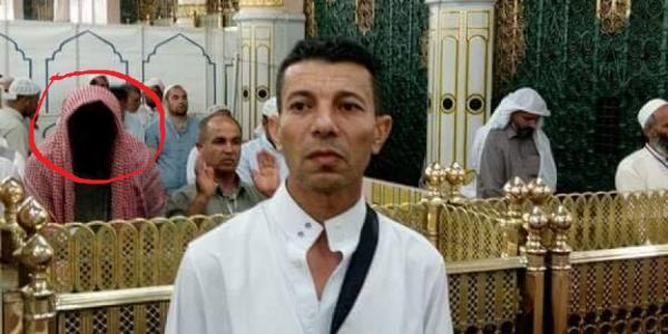 شاهد بالصورة والفيديو : الكشف عن حقيقة صورة لرجل مطموس الوجه بالمسجد النبوي