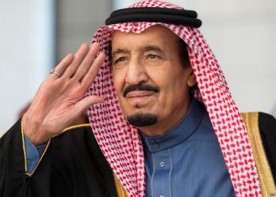 الملك سلمان يفاجئ القطريين 
