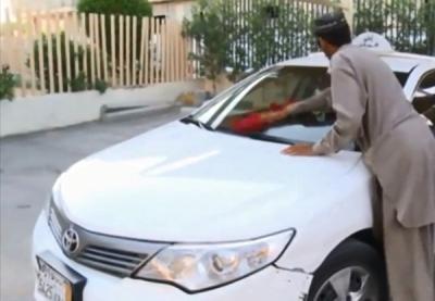 سائق خاص مقيم بالسعودية يتزوج من كفيلته الثريَّة.. ويطالب بميراثه من ثروتها المقدرة بملايين
