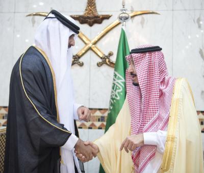 بالصور.. أمير قطر يفاجئ السعوديين بهذا التصرف ؟!