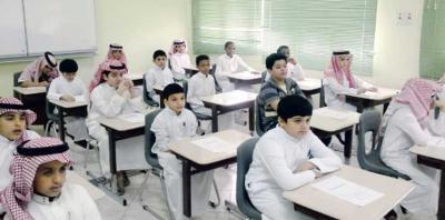 مدرسة سعودية تكتشف إصابة طالب بالإيدز.. رد فعلها صدم الجميع
