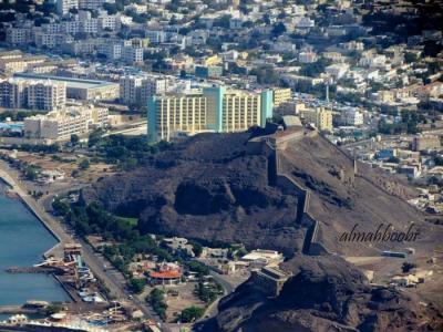 هدوء في عدن عقب ليل نارية وملتهب بالاشتباكات العنيفة (تفاصيل ماحدث)