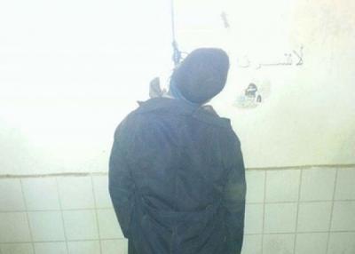 شاهد بالصورة : انتحار طالب يمني في أحد المعاهد الدراسية الحكومية بالعاصمة صنعاء