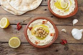 فوائد ومخاطر تناول الحامل للحمص في رمضان