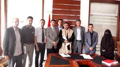 وزير الصناعة والتجارة يدعو إلى تفعيل دور الهيئة اليمنية للمواصفات والمقاييس في عملية الرقابة ويصدر عدد من القرارات
