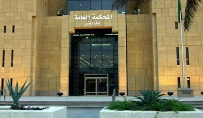 السعودية: السجن 7 سنوات لسعودي وزع حلوى تحرض على الفتنة