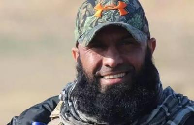 القيادي في الحشد الشعبي العراقي أبو عزرائيل يُقر : شويت ثلاثة وهم أحياء!