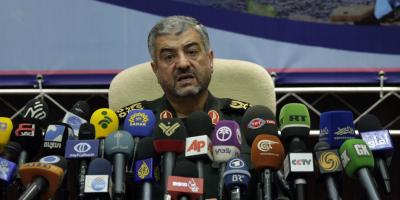 قائد الحرس الثوري: دونالد ترمب رئيس “أخرق” والولايات المتحدة “نمر من ورق”