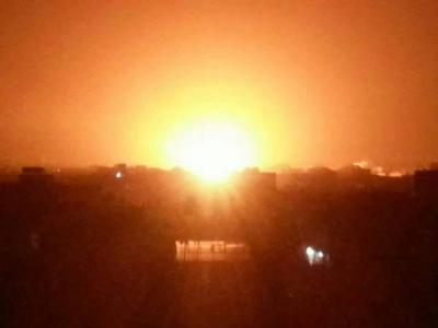 اليمن : شاهد بالفيديو قصف كلية الطيران بصنعاء من قبل طائرات التحالف مساء الليلة اليمن : شاهد بالفيديو قصف كلية الطيران بصنعاء من قبل طائرات التحالف مساء الليلة