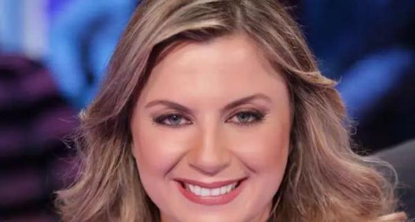 هكذا سخرت ابنة ميشال عون من سقوط والدها على الارض بالقمة العربية