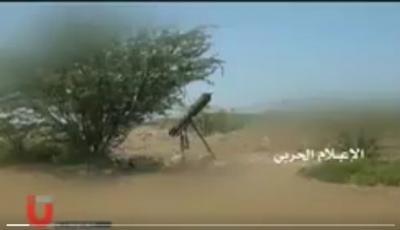 شاهد بالفيديو : لحظة اطلاق صواريخ زلزال من قبل جماعة الحوثي اليوم على الجيش الموالي لهادي في ميدي - حجة - اليمن 