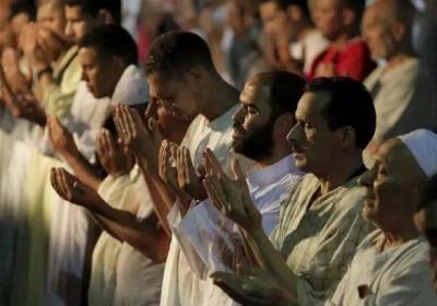هذه هي الدول العربية التي منعت مكبرات الصوت اثناء صلاة التراويح في رمضان