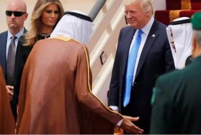 نيويورك تايمز: ترامب سيعزز العلاقات الاقتصادية مع طهران بعد أن حصل على مليارات الخليج