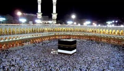 في تصعيد جديد.. السعودية تشترط الحصول على (فيزا) للمعتمرين القطريين(فيديو)