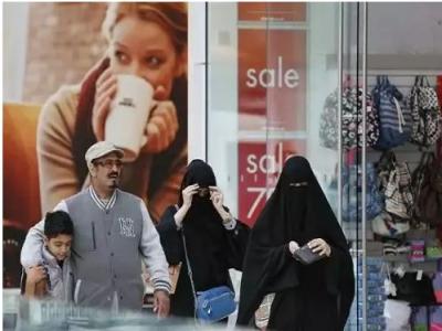 عالية الشلهوب تثير جدلاً واسعاً بالسعودية  بعد رصدها وجود “2640” ثرياً بالمملكة