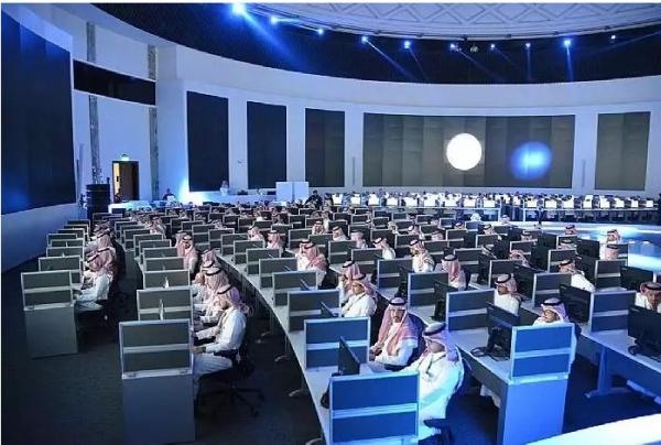 السعودية تُعيّن 2000 موظّف في مجاميع إلكترونية وهذه مهمّتهم في تويتر