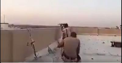 شاهد بالفيديو الافراط في القوة العسكرية للسلطات السعودية تجاه مواطني العوامية واشتباكات عنيفة بينهم 