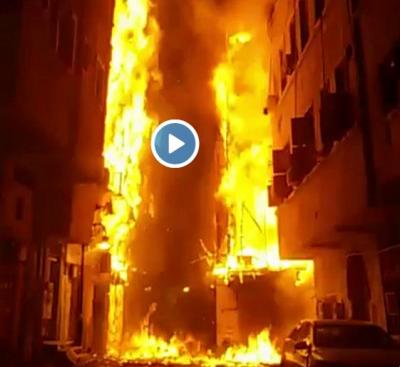 شاهد بالفيديو حريق هائل في جده - السعودية مساء الليلة