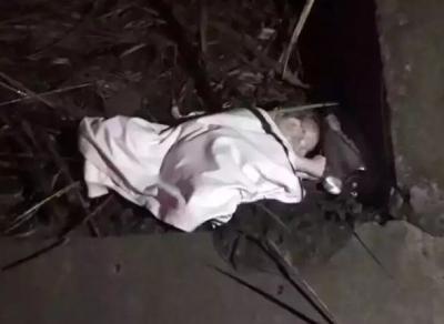 مراهقة عمرها 12 عاما ترمي طفلتها المولودة بين الأشجار!