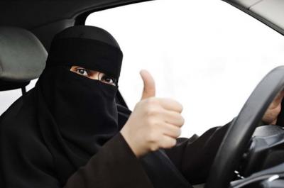 إيكونوميست: الخطوة المقبلة بالسعودية بعد السماح للمرأة بالقيادة هي إلغاء ولاية الرجل على المرأة