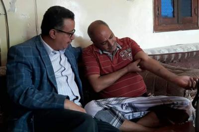 اليمن: اول صورة للناشط المؤتمري كامل الخوداني عقب خروجه من سجن الحوثي