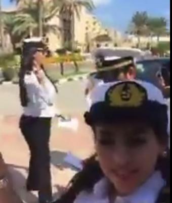 شاهد بالفيديو تخرج فتاه سعودية (ضابط) من الكلية البحرية المصرية