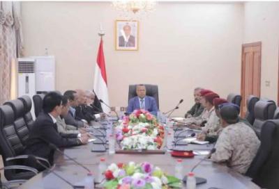 اليمن : رئيس حكومة هادي (بن دغر) يدعو حزب الاصلاح الى ضبط النفس وشلال شايع حضور الاجتماع
