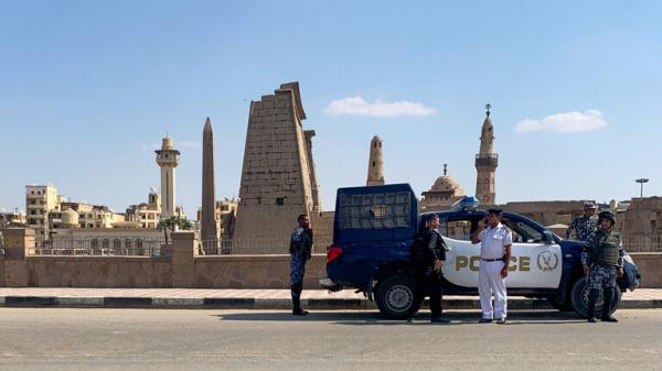الأمن المصري يلقي القبض على مواطن انتحل صفة ضابط لمدة 32 سنة 