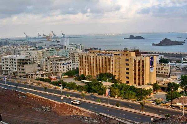 حيدان يوجه بملاحقة الجناة الذين اغتالوا مدير الأمن السياسي بمحافظة الحديدة وتقديمهم للعدالة لينالوا عقابهم 