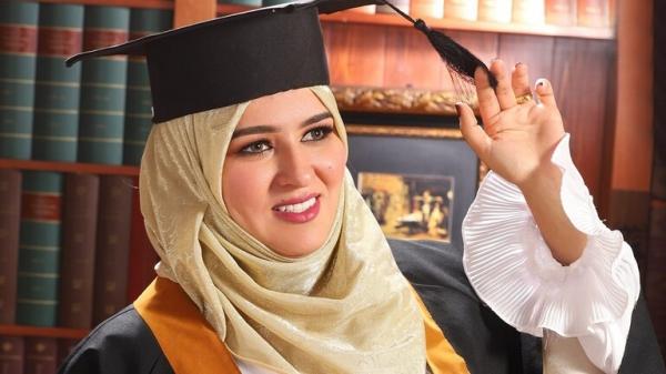 أول امرأة ليبية ترشح نفسها لرئاسة الحكومة 